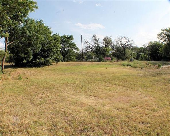 506 SW Big Bend Trl, Glen Rose, TX 76043